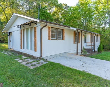 2290 Pinetree Lane Ne - Photo Thumbnail 2