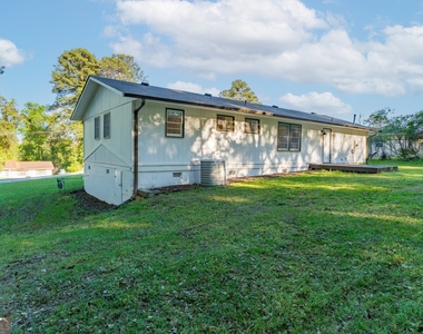 2290 Pinetree Lane Ne - Photo Thumbnail 6