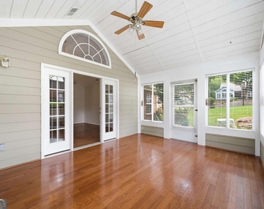19108 Harvest Ridge Lane - Photo Thumbnail 3