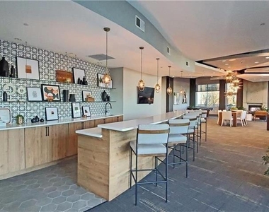 250 Pharr Road Ne - Photo Thumbnail 22