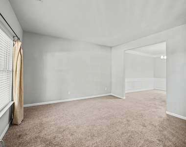 1230 Grey Rock Way - Photo Thumbnail 10