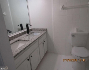 513 Juniper Way - Photo Thumbnail 9