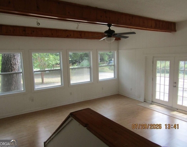 513 Juniper Way - Photo Thumbnail 5