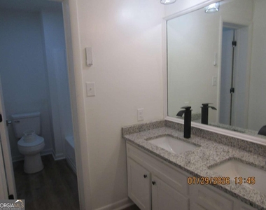 513 Juniper Way - Photo Thumbnail 14