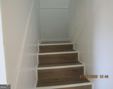 513 Juniper Way - Photo Thumbnail 11
