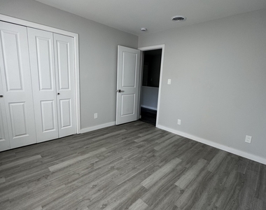 6571 Rock Springs Road - Photo Thumbnail 25