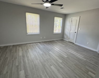 6571 Rock Springs Road - Photo Thumbnail 16