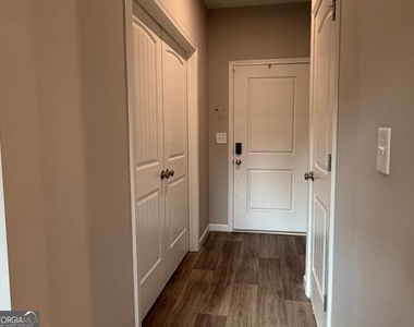 334 Traminer Way - Photo Thumbnail 7
