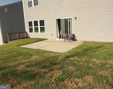 334 Traminer Way - Photo Thumbnail 15