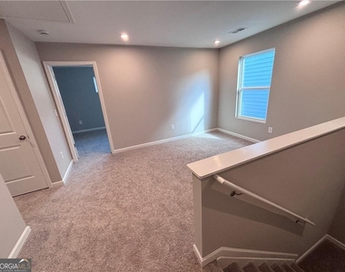 334 Traminer Way - Photo Thumbnail 13
