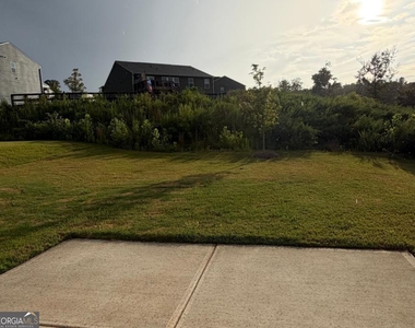334 Traminer Way - Photo Thumbnail 14