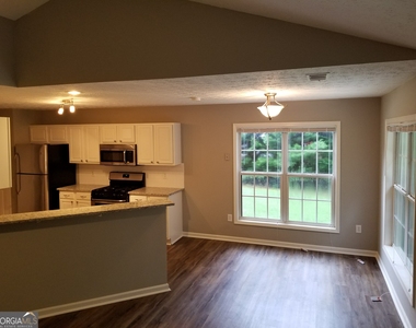 2720 Dacula Cove Circle - Photo Thumbnail 5
