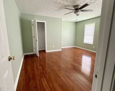 755 Tara Bend - Photo Thumbnail 26