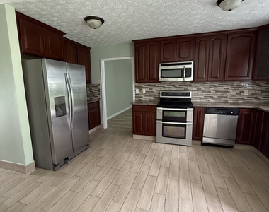 755 Tara Bend - Photo Thumbnail 8