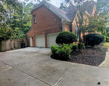 305 Windsor Place - Photo Thumbnail 41