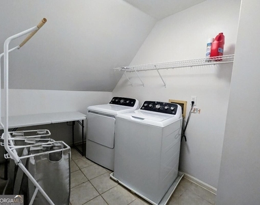 305 Windsor Place - Photo Thumbnail 27