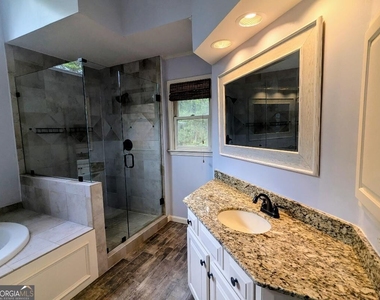 305 Windsor Place - Photo Thumbnail 20