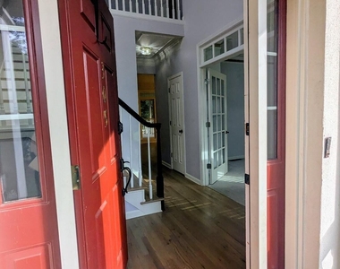 305 Windsor Place - Photo Thumbnail 1
