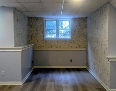 305 Windsor Place - Photo Thumbnail 33