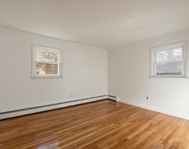17 Longport Rd - Photo Thumbnail 8