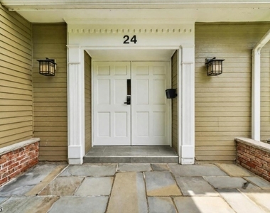 24 Heritage Dr - Photo Thumbnail 18