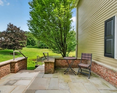24 Heritage Dr - Photo Thumbnail 19