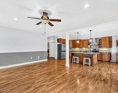262 Prospect Ave - Photo Thumbnail 9