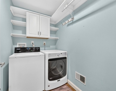 262 Prospect Ave - Photo Thumbnail 12