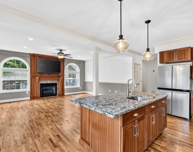 262 Prospect Ave - Photo Thumbnail 8
