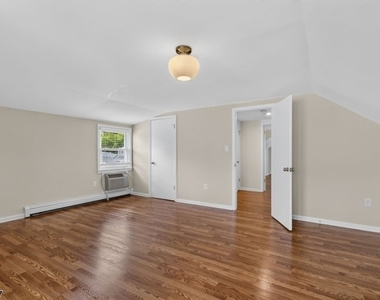 663 Mountain Ave - Photo Thumbnail 19