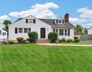 663 Mountain Ave - Photo Thumbnail 28