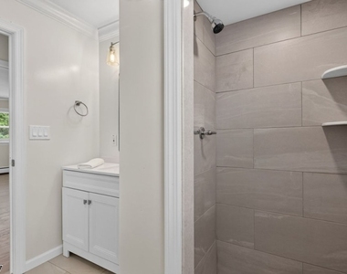 663 Mountain Ave - Photo Thumbnail 18