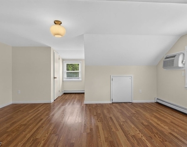 663 Mountain Ave - Photo Thumbnail 23