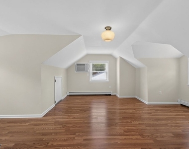 663 Mountain Ave - Photo Thumbnail 22