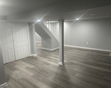 1 Hillairy Ct - Photo Thumbnail 21
