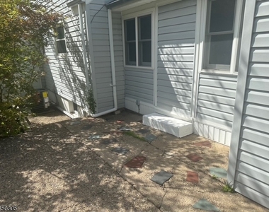 1 Hillairy Ct - Photo Thumbnail 27