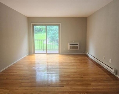 369 Washington Ave, Apt A16 - Photo Thumbnail 8