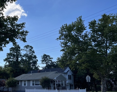 106 Leighton Avenue - Photo Thumbnail 3