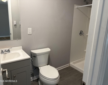 19 Lennox Avenue - Photo Thumbnail 11