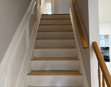 19 Lennox Avenue - Photo Thumbnail 9