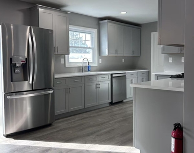 38 Edison Street - Photo Thumbnail 2