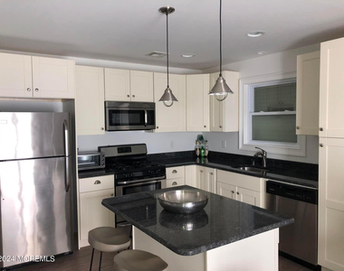123 W Kingfisher Way - Photo Thumbnail 5