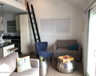 123 W Kingfisher Way - Photo Thumbnail 4