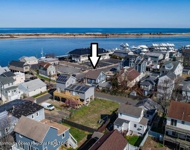 16 Cornwall Street - Photo Thumbnail 9