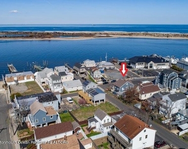 16 Cornwall Street - Photo Thumbnail 17