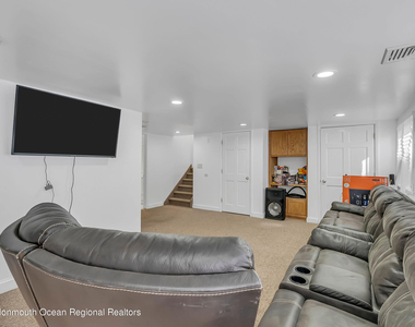 17 Johnston Street - Photo Thumbnail 20