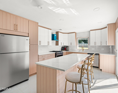 17 Johnston Street - Photo Thumbnail 11