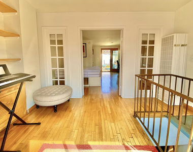 West 85th Street - Photo Thumbnail 4