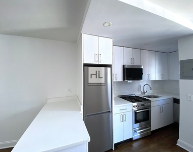 East 35 Street - Photo Thumbnail 1