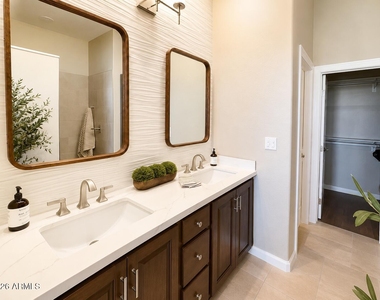 20750 N 87th Street - Photo Thumbnail 13